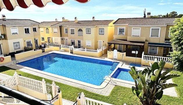 Перепродажа - Квартира - Orihuela Costa - Villamartín