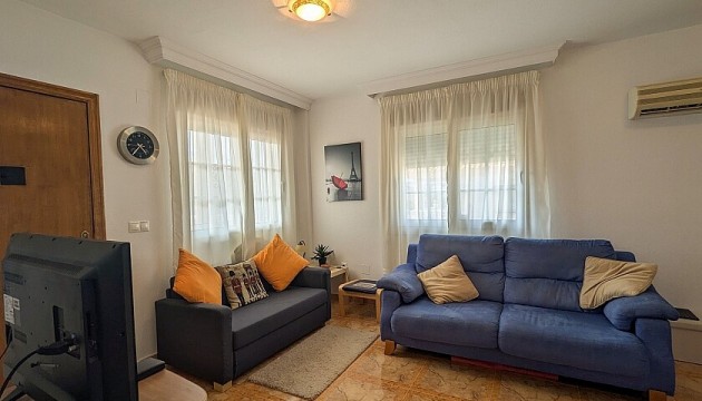 Resale - Apartment - Orihuela Costa - Villamartín