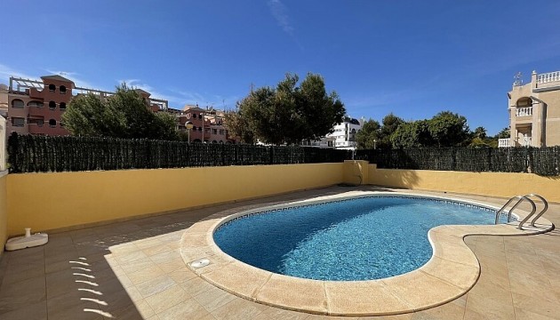 Resale - Townhouse - Orihuela Costa - Villamartín