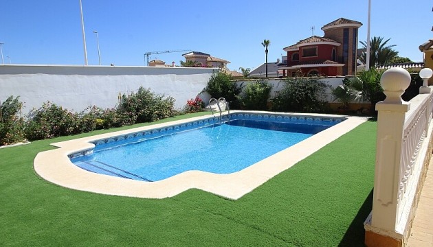 Resale - Detached Villa - Orihuela Costa - La Zenia