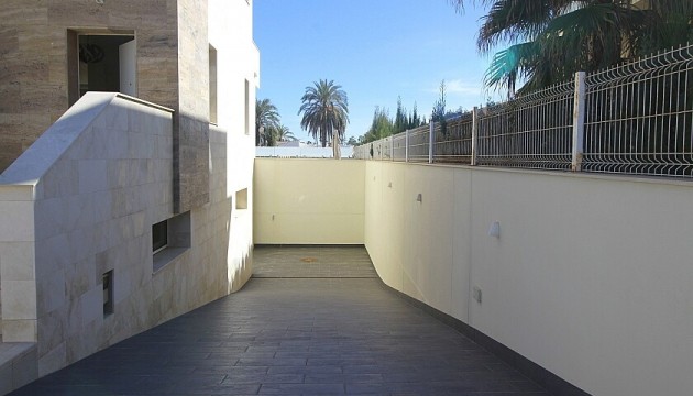 Wiederverkauf - Detached Villa - Orihuela Costa - La Zenia