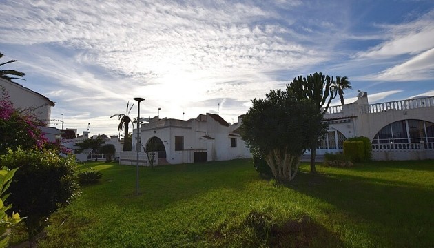 Wiederverkauf - Semi Detached Villa - Orihuela Costa - Playa Flamenca