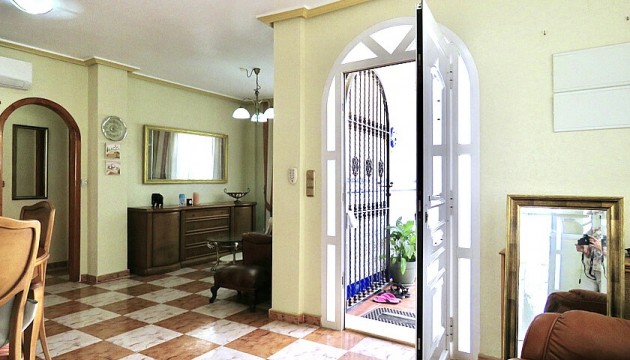 Herverkoop - Detached Villa - Orihuela Costa - Villamartín