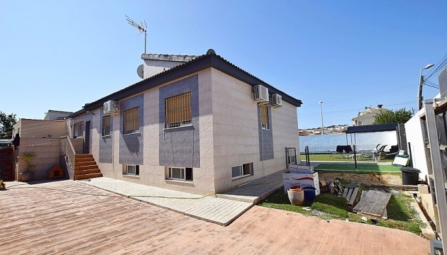 Wiederverkauf - Detached Villa - Torrevieja - Los Balcones - Los Altos del Edén