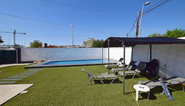 Begagnad - Fristående Villa - Torrevieja - Los Balcones - Los Altos del Edén