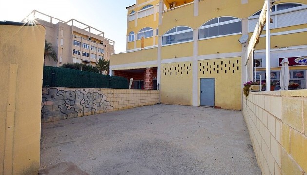 Reventa - Comercial - Torrevieja - Torrelamata - La Mata