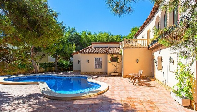 Wiederverkauf - Detached Villa - Orihuela Costa - Punta Prima