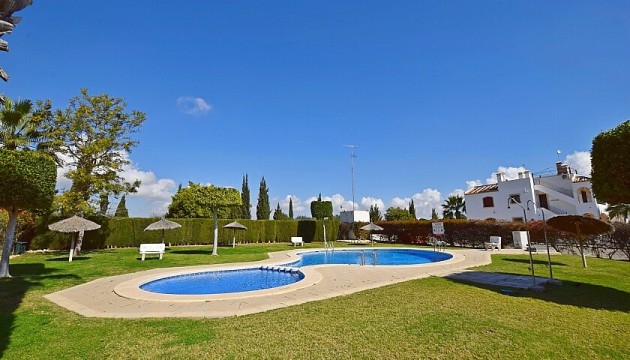 Resale - Apartment - Orihuela Costa - Villamartín