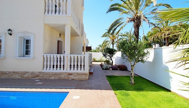 Wiederverkauf - Detached Villa - Orihuela Costa - Cabo Roig