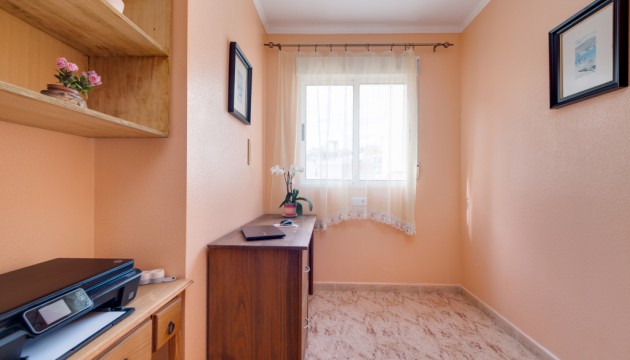 Wiederverkauf - Apartment - Torrevieja - calle La Loma