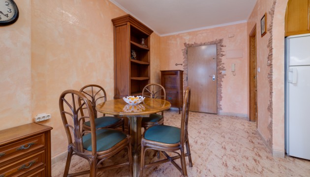 Herverkoop - Apartment - Torrevieja - calle La Loma