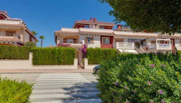 Begagnad - Radhus - Orihuela Costa - calle pino carrasco