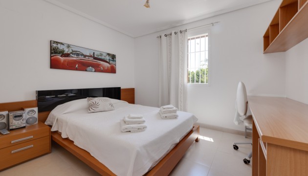 Resale - Townhouse - Orihuela Costa - calle pino carrasco