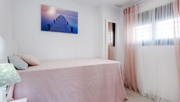 Wiederverkauf - Apartment - Torrevieja - avenida de las Buganvillas