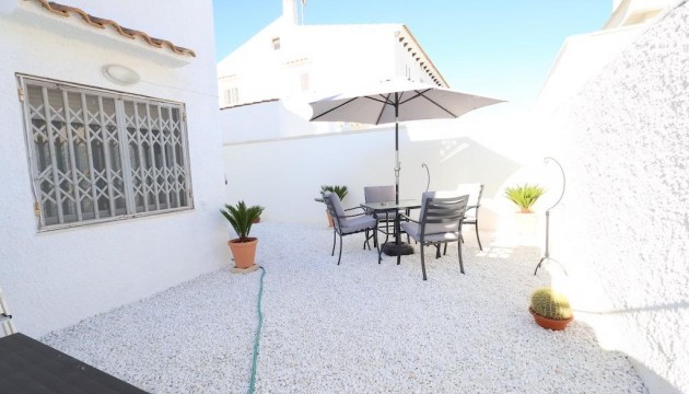 Begagnad - Bungalow - Torrevieja - Los Frutales