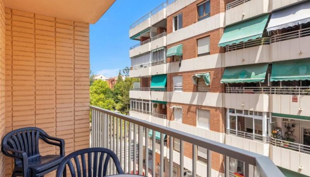 Resale - Apartment - Torrevieja - El Acequión - Los Náufragos