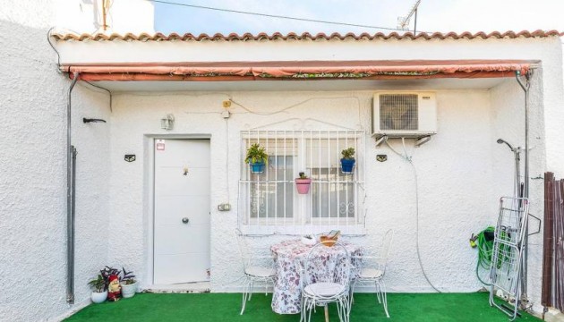 Begagnad - Bungalow - Torrevieja - La Siesta - El Salado -  Torreta