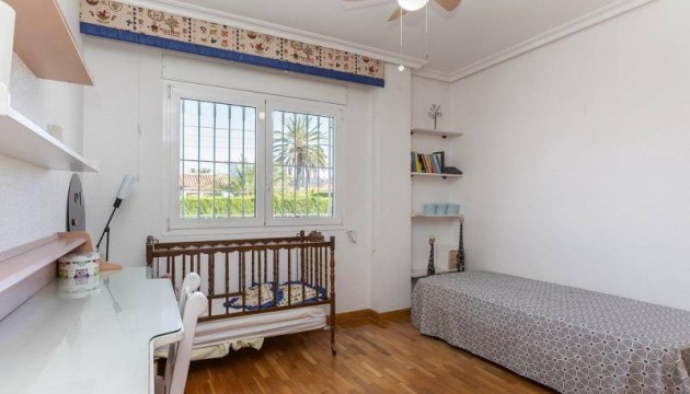 Перепродажа - отдельная вилла - Torrevieja - Torreta Florida