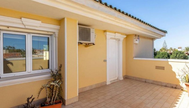 Перепродажа - отдельная вилла - Torrevieja - Torreta Florida