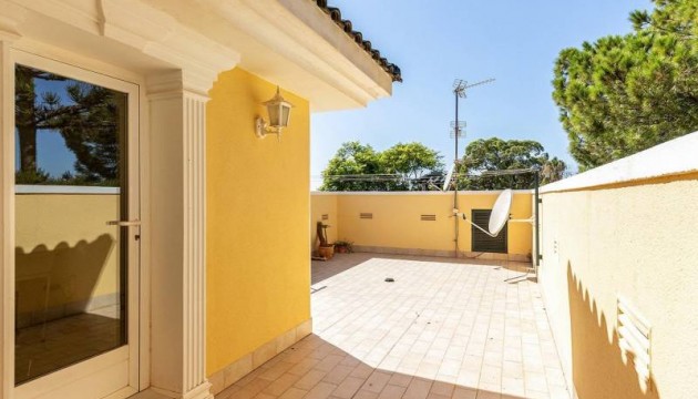 Перепродажа - отдельная вилла - Torrevieja - Torreta Florida