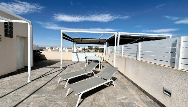 Begagnad - Bungalow - Torrevieja - Nueva Torrevieja - Aguas Nuevas