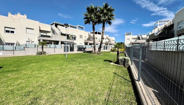 Begagnad - Bungalow - Torrevieja - Nueva Torrevieja - Aguas Nuevas