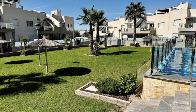 Begagnad - Bungalow - Torrevieja - Nueva Torrevieja - Aguas Nuevas