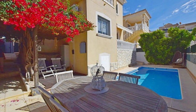 Перепродажа - отдельная вилла - Orihuela Costa - Villamartín