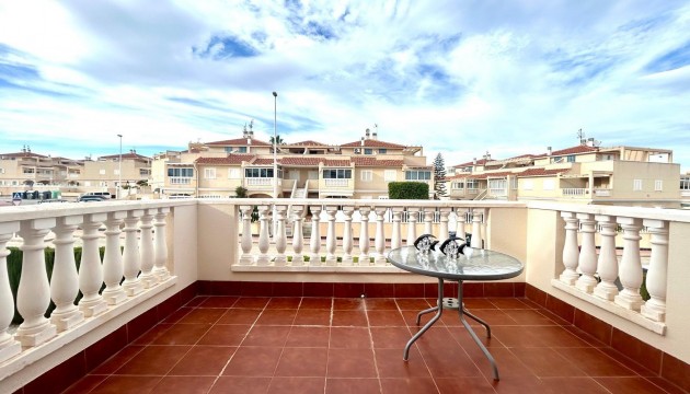 Resale - Apartment - Orihuela Costa - La Zenia