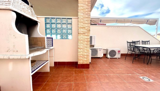 Перепродажа - Квартира - Orihuela Costa - La Zenia