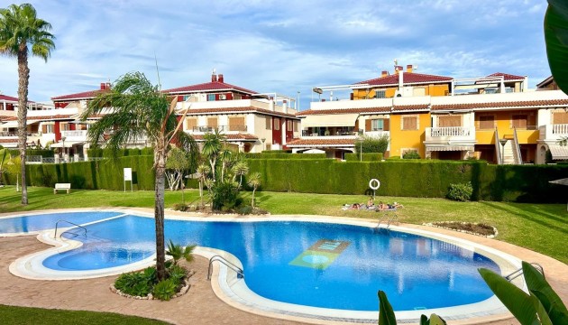 Herverkoop - Apartment - Orihuela Costa - La Zenia