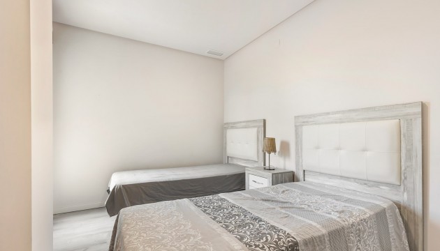 Resale - Apartment - Orihuela Costa - Villamartín