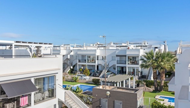 Resale - Bungalow - Torrevieja