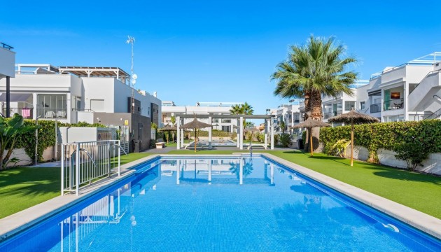 Resale - Bungalow - Torrevieja