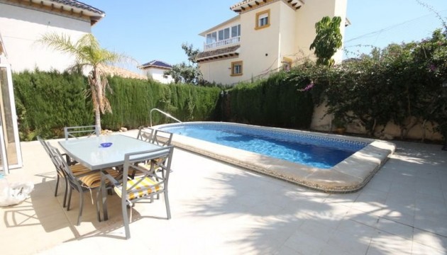 Wiederverkauf - Detached Villa - Orihuela Costa - La Zenia