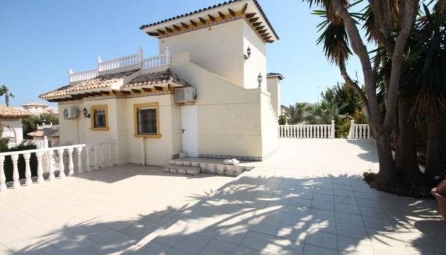 Reventa - Chalet Independiente - Orihuela Costa - La Zenia