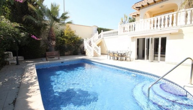 Herverkoop - Detached Villa - Orihuela Costa - La Zenia