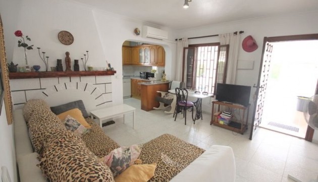 Resale - Semi Detached Villa - Orihuela Costa - Punta Prima