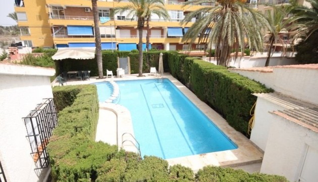 Перепродажа - Полуотдельная вилла - Orihuela Costa - Punta Prima