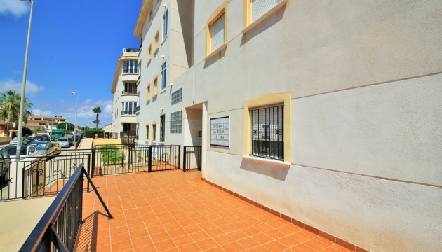 Resale - Apartment - Orihuela Costa - Playa Flamenca