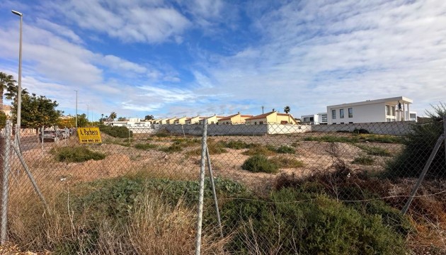 Resale - Plot / Land - La Marina - San Fulgencio