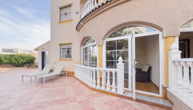 Resale - Apartment - Orihuela Costa - Cabo Roig