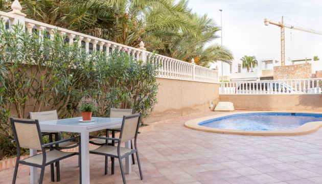 Resale - Apartment - Orihuela Costa - Cabo Roig