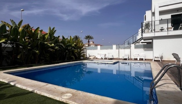 Herverkoop - Apartment - Orihuela Costa - La Zenia