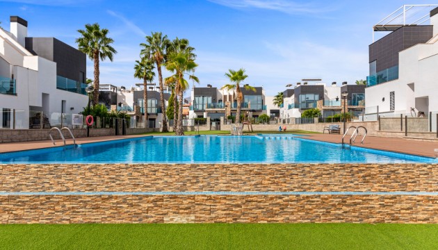 Перепродажа - Таунхаус - Orihuela Costa - Lomas de Cabo Roig