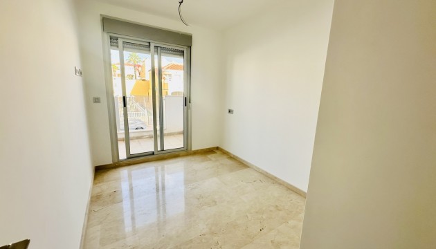 Resale - Apartment - Orihuela Costa - Villamartín