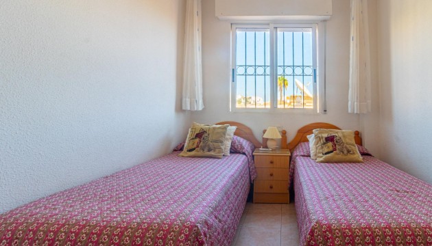 Resale - Bungalow - Torrevieja - El Acequión - Los Náufragos