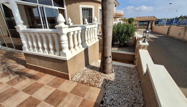 Begagnad - Fristående Villa - Torrevieja - Los Balcones