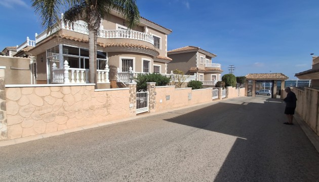 Перепродажа - отдельная вилла - Torrevieja - Los Balcones