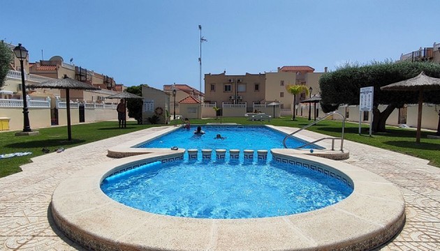 Herverkoop - Apartment - Orihuela Costa - La Zenia